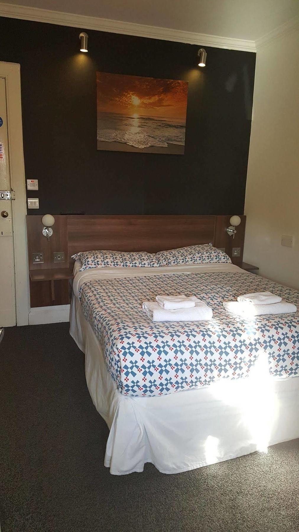 Cherry Blossom Guest House Whitby Dış mekan fotoğraf